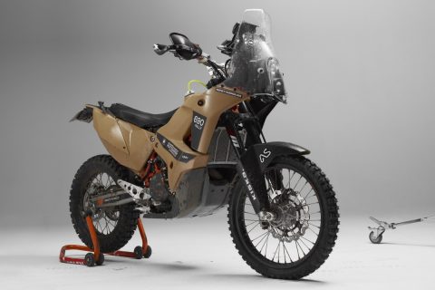 Adventure clearance bike fairing