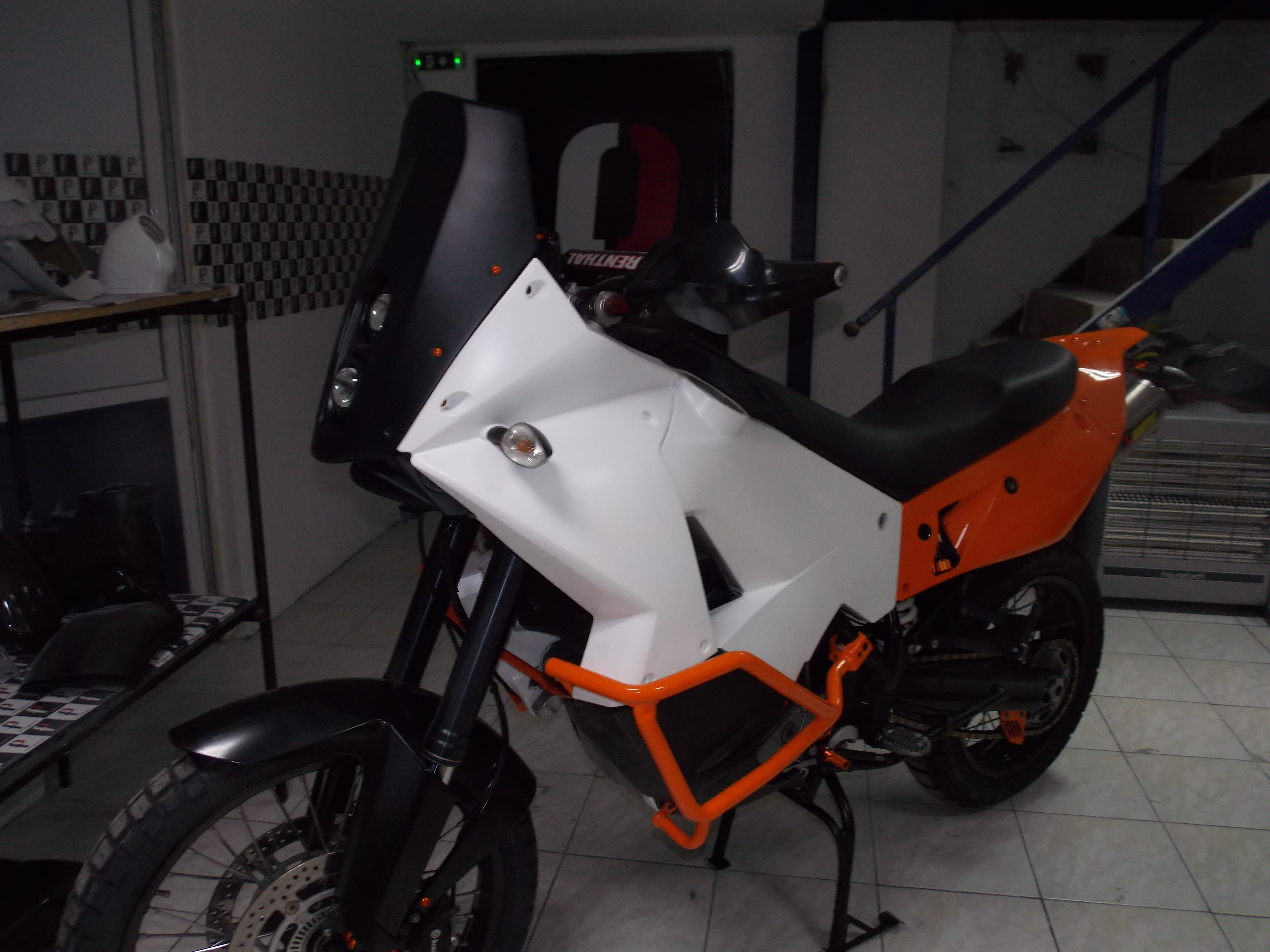 KTM 990 Adventure Шоссейная резина